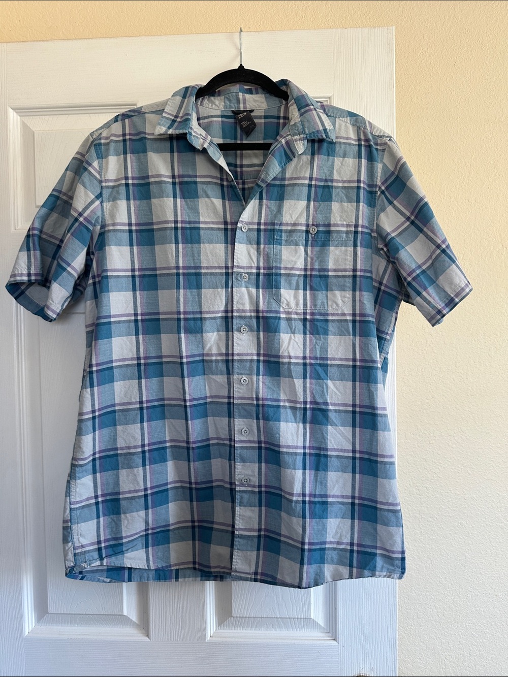 Mountain Hardwear Blue Plaid Short-Sleeve Button-Down Shirt